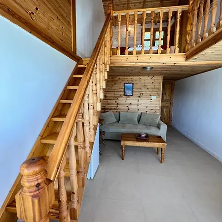 Nashos 3* Himare Fshat