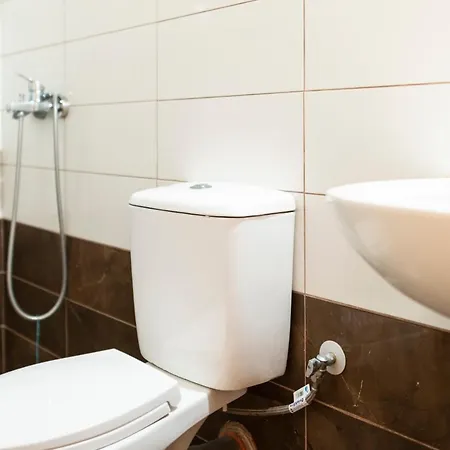 Kemp Nashos Himare Fshat