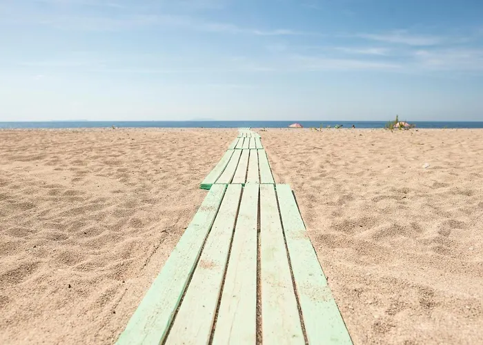 Nashos Campsite Himare Fshat